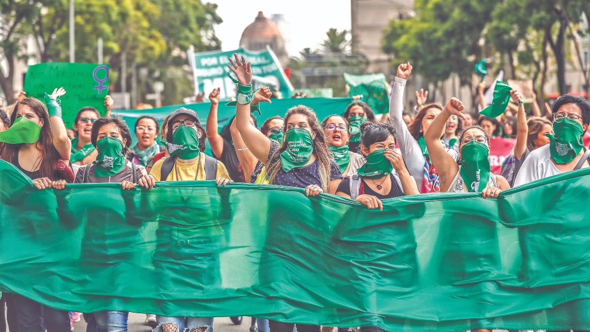 Por qué el pañuelo verde simboliza la lucha por un aborto legal