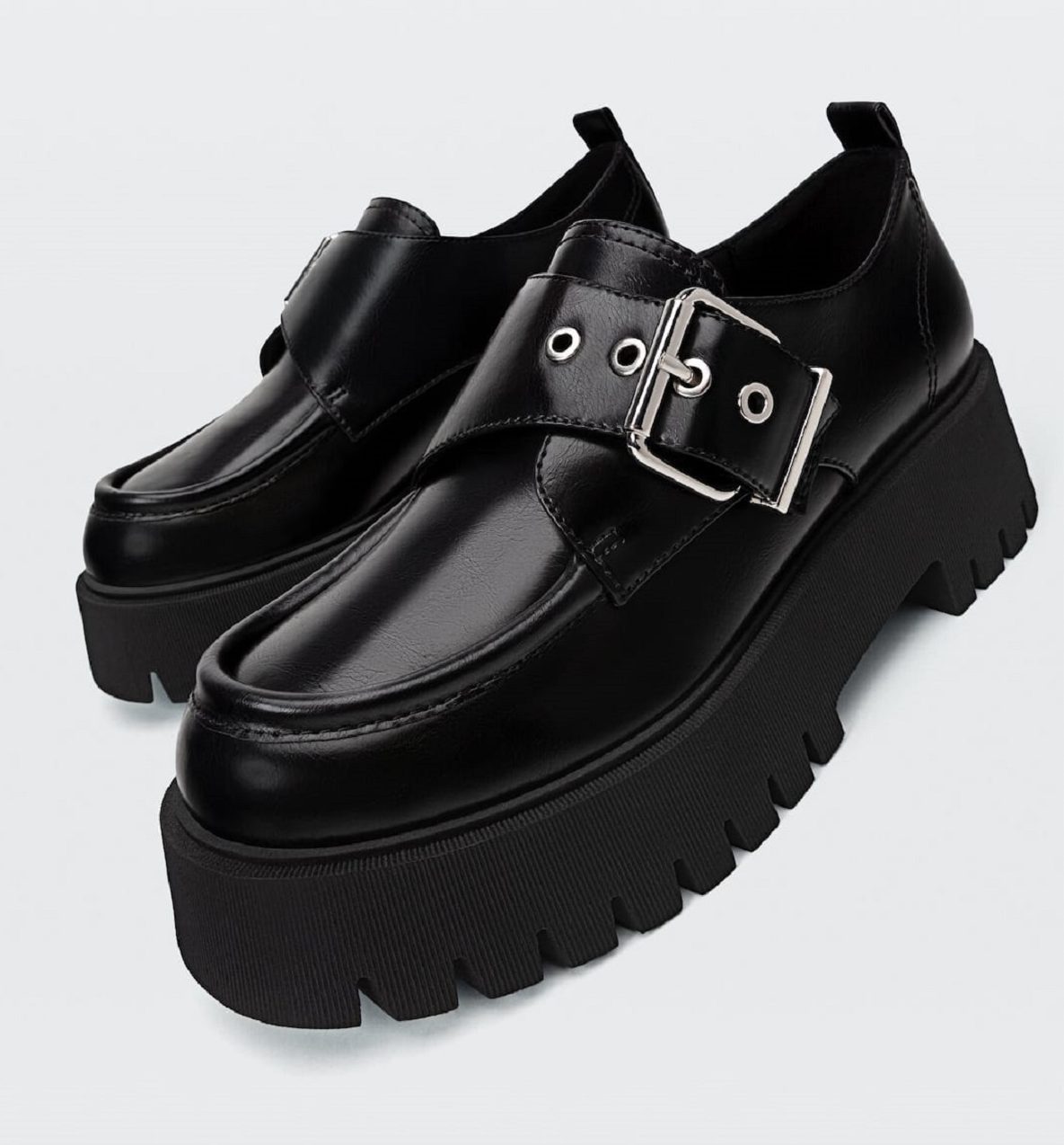 Chunky loafers, los zapatos que odiabas de niña ahora son cool