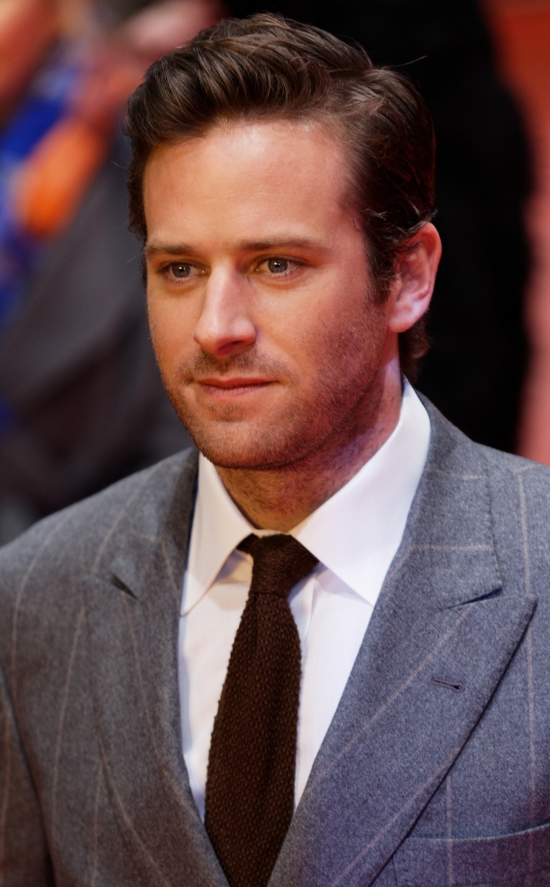 Armie Hammer es demandado 