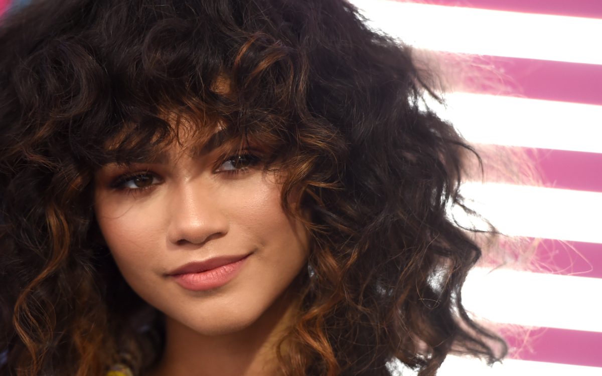 Zendaya dice adiós a su cabellera XL y se renueva con este corte