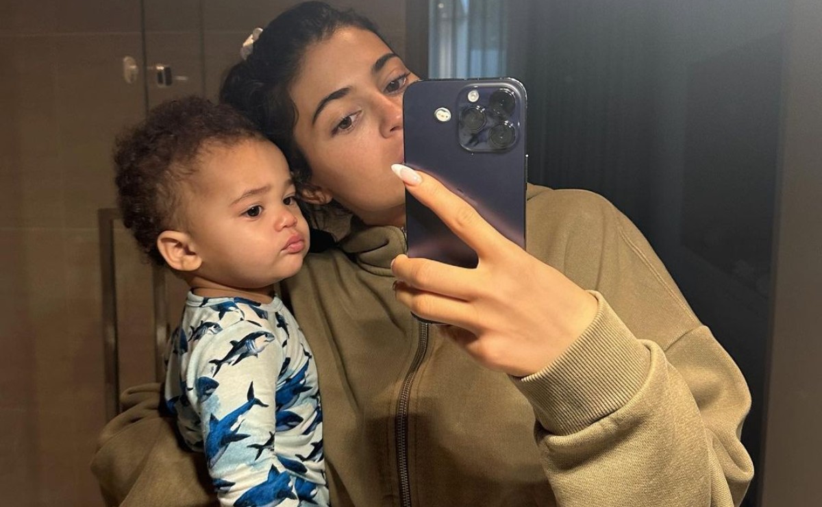 Kylie reacciona a burlas por el nombre de su hijo, Aire