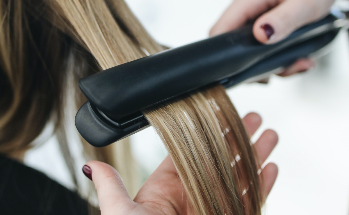 Tips para alaciar tu pelo con el mínimo daño