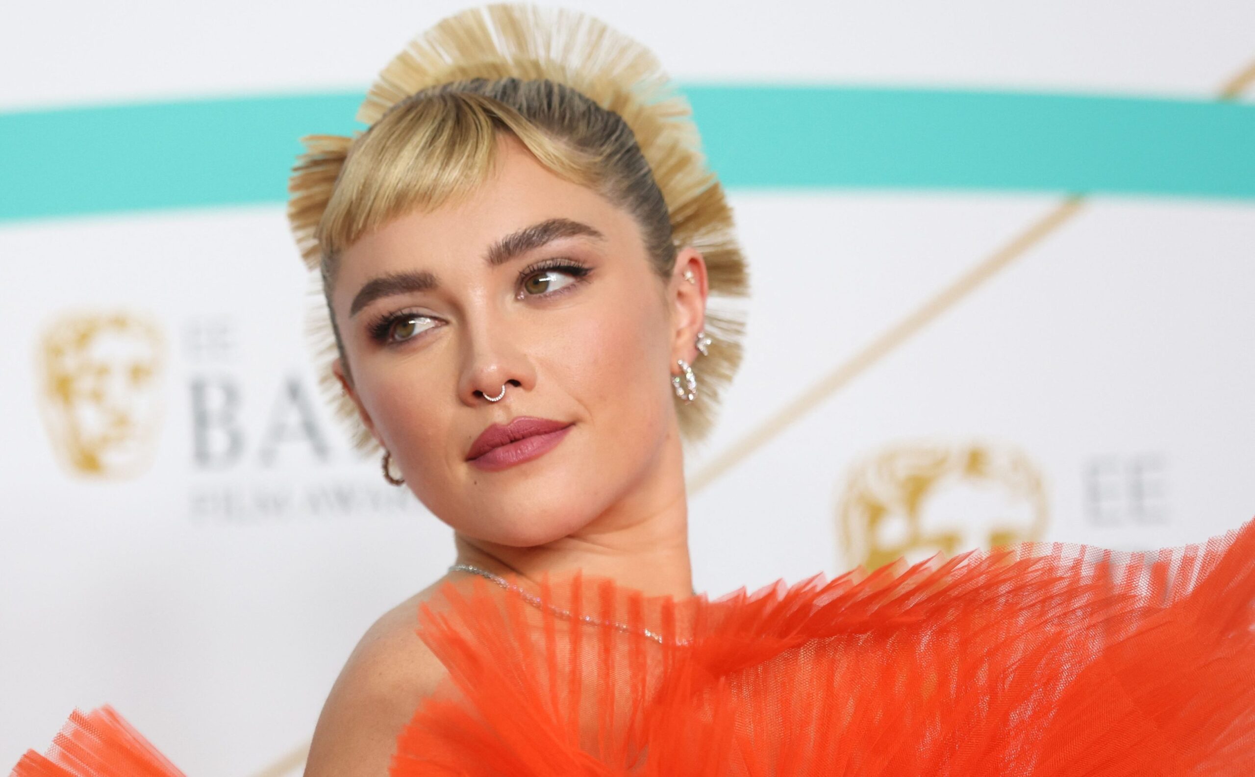 Florence Pugh y su arrasador look con falda de transparencias