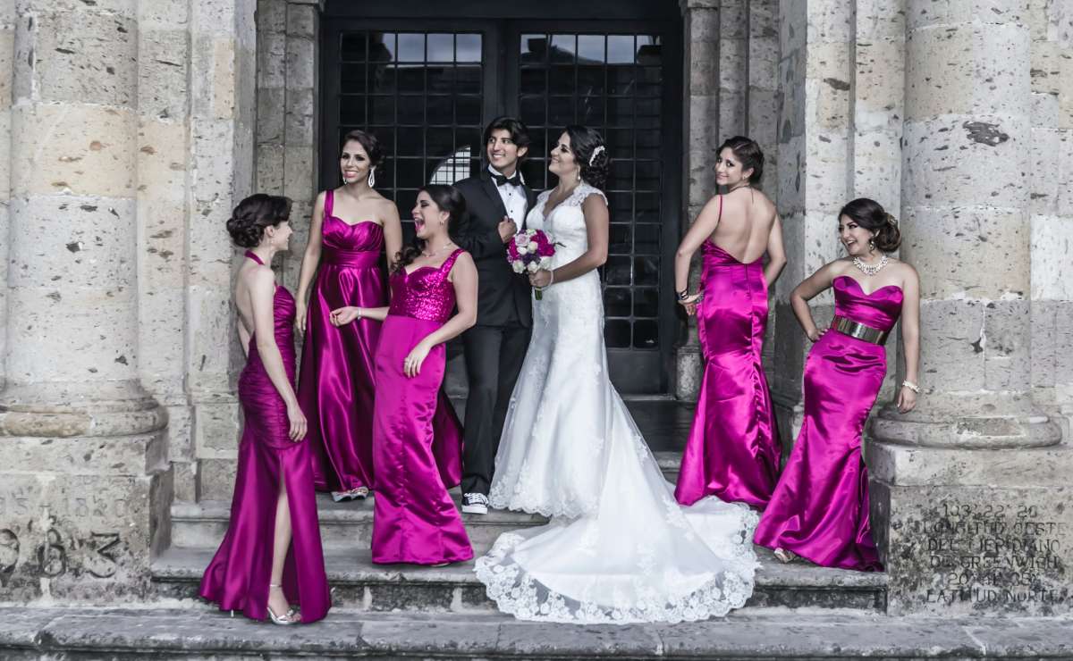 5 tendencias en vestidos para damas de honor que reinan en 2023