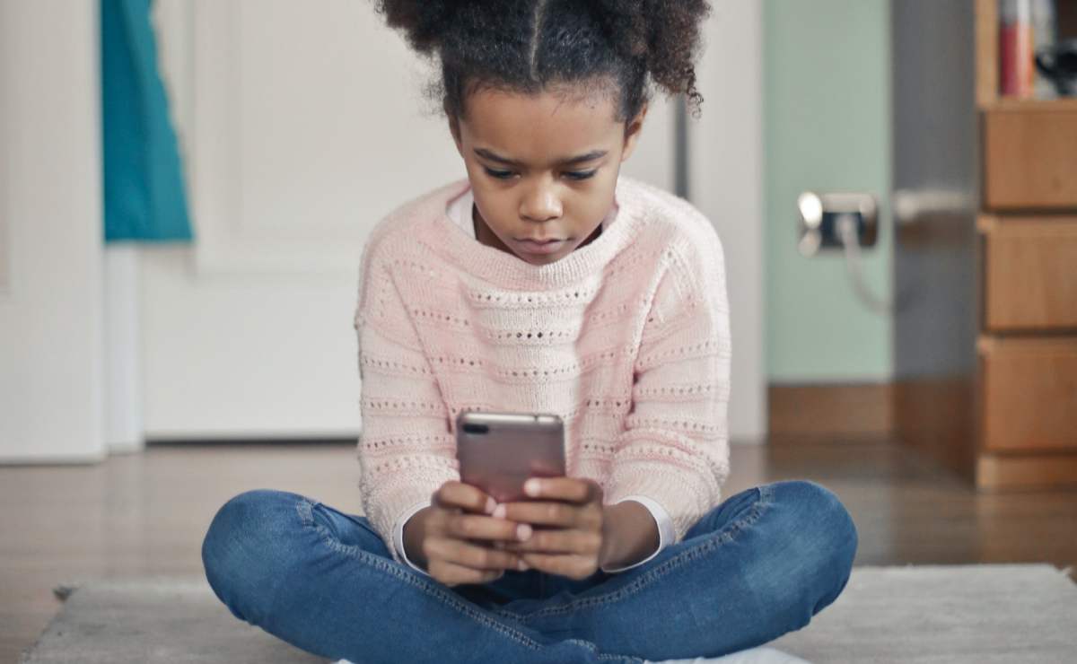 A qué edad un niño debería tener su primer smartphone