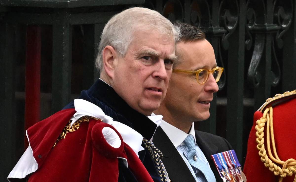 Príncipe Andrés se rehúsa a ser ‘desalojado’ por Carlos III