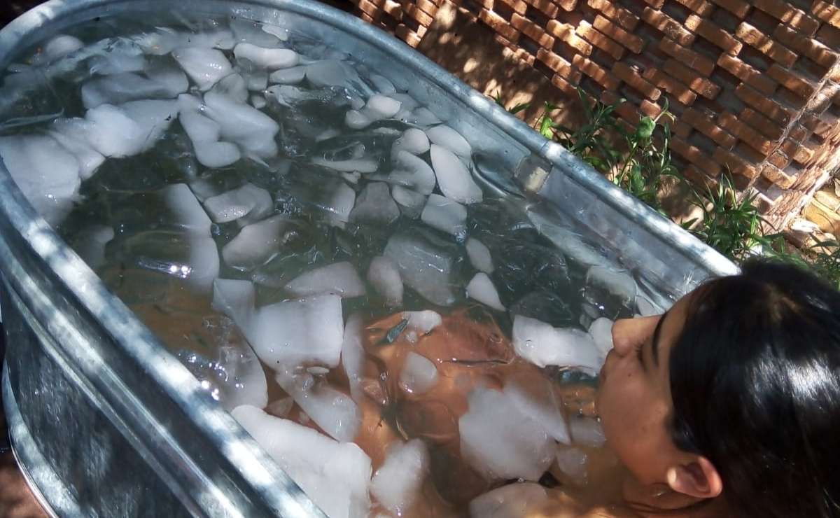 Meterse en una bañera de hielo tras hacer ejercicio: así es el