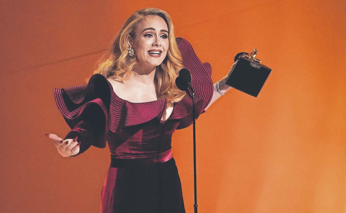 Adele se desmayó tras el escenario en un show de Las Vegas