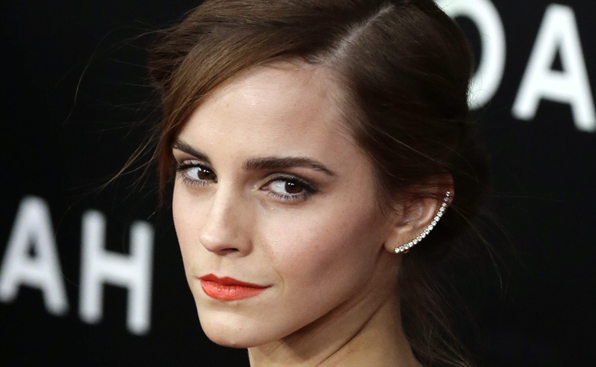 Emma Watson y su fantasioso look de transparencias firmado por Dior