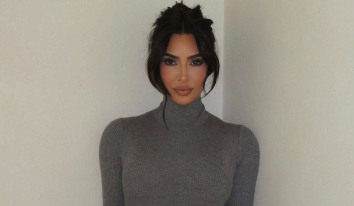 Kim Kardashian presume su excéntrica decoración para Halloween