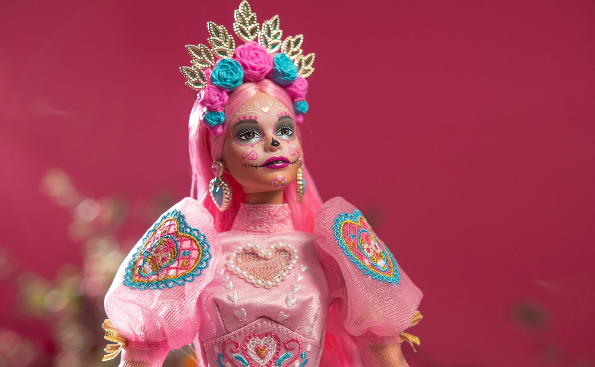 Así es la Barbie conmemorativa de Día de Muertos con Pink Magnolia