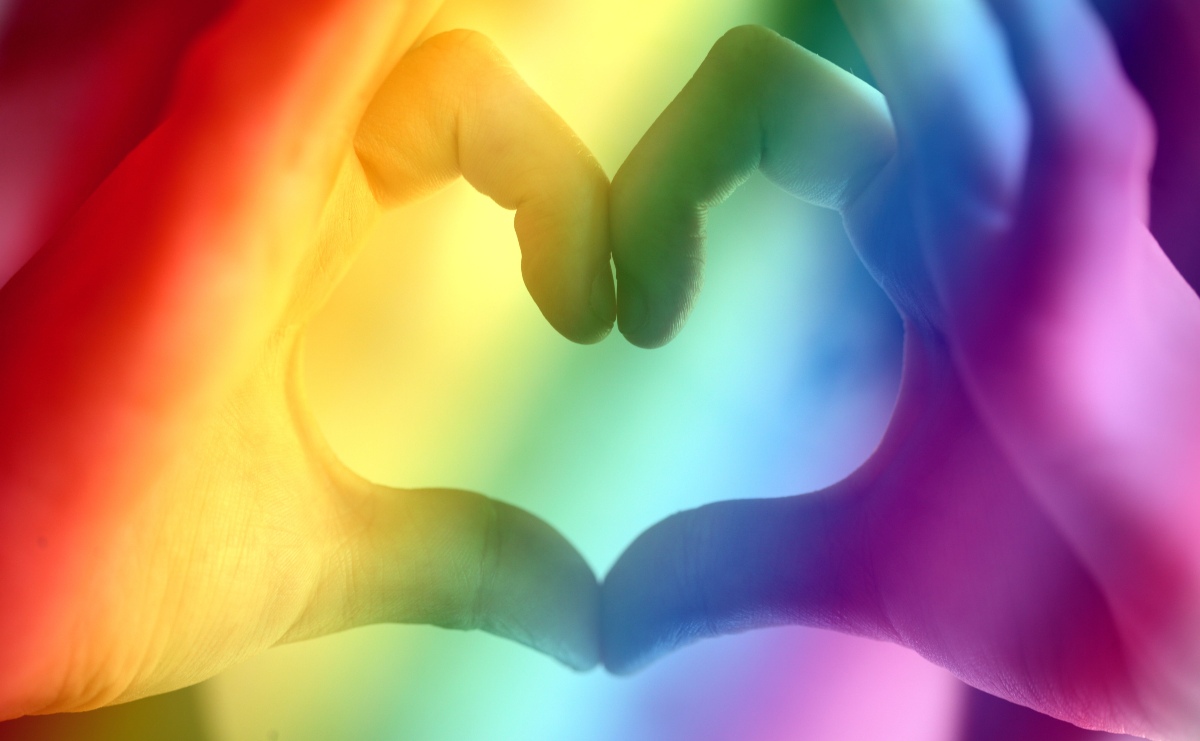 Qué significa el término ‘queer’ y cómo encaja en la comunidad LGBTQ+