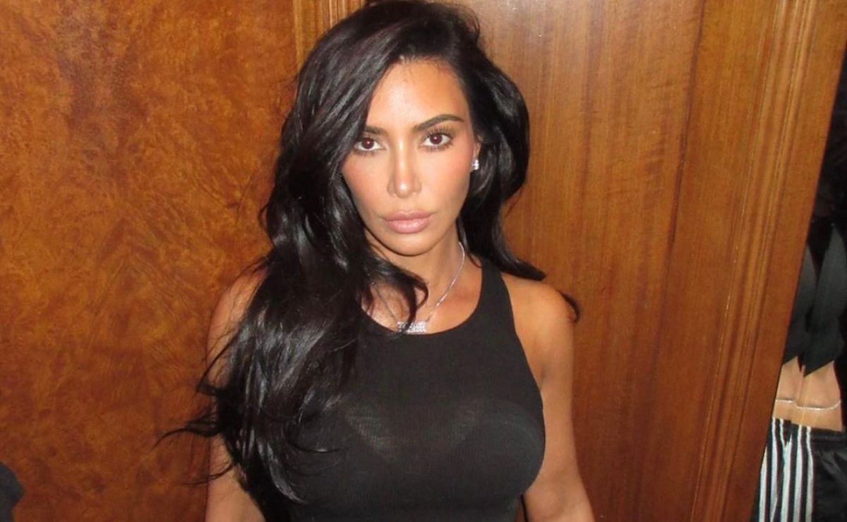 Kim Kardashian muestra el tatuaje ‘secreto’ que tiene desde 2021