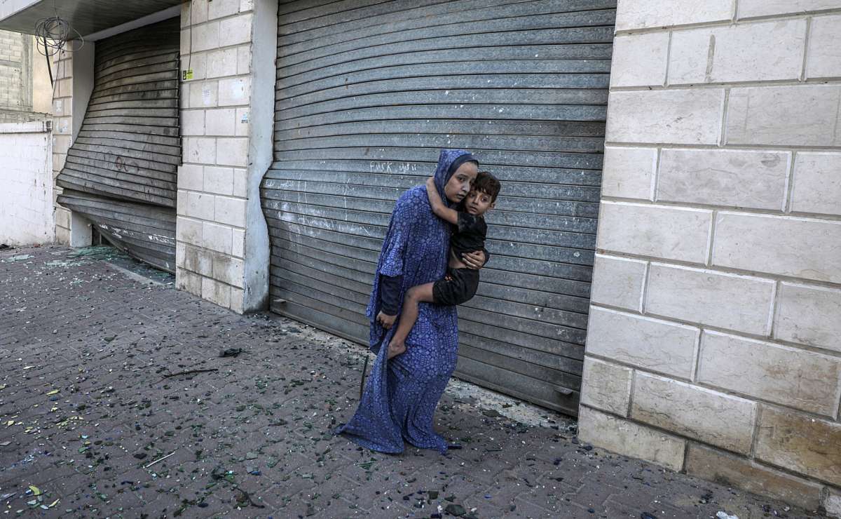 Mujeres y niños, las principales víctimas de la guerra en Gaza