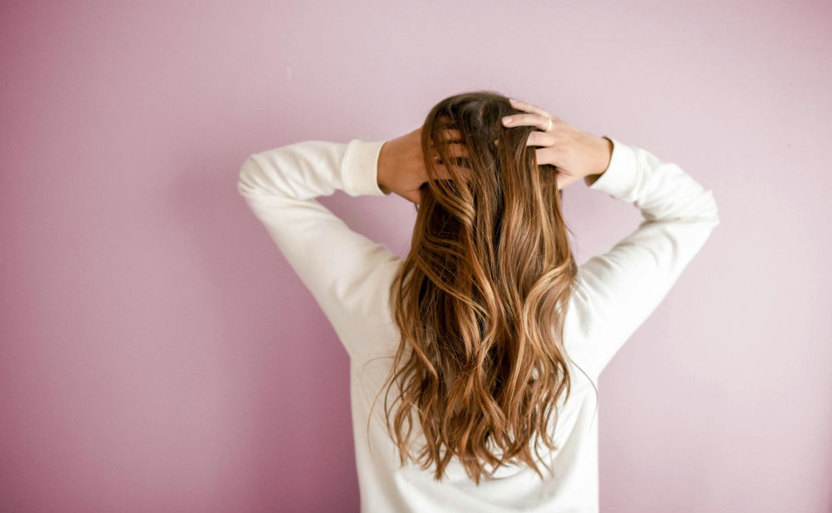 La infusión natural que puede ayudarte a hacer crecer tu pelo
