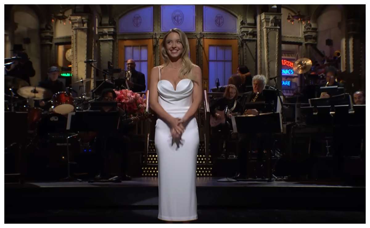 Sydney Sweeney se burla de sí misma en Saturday Night Live
