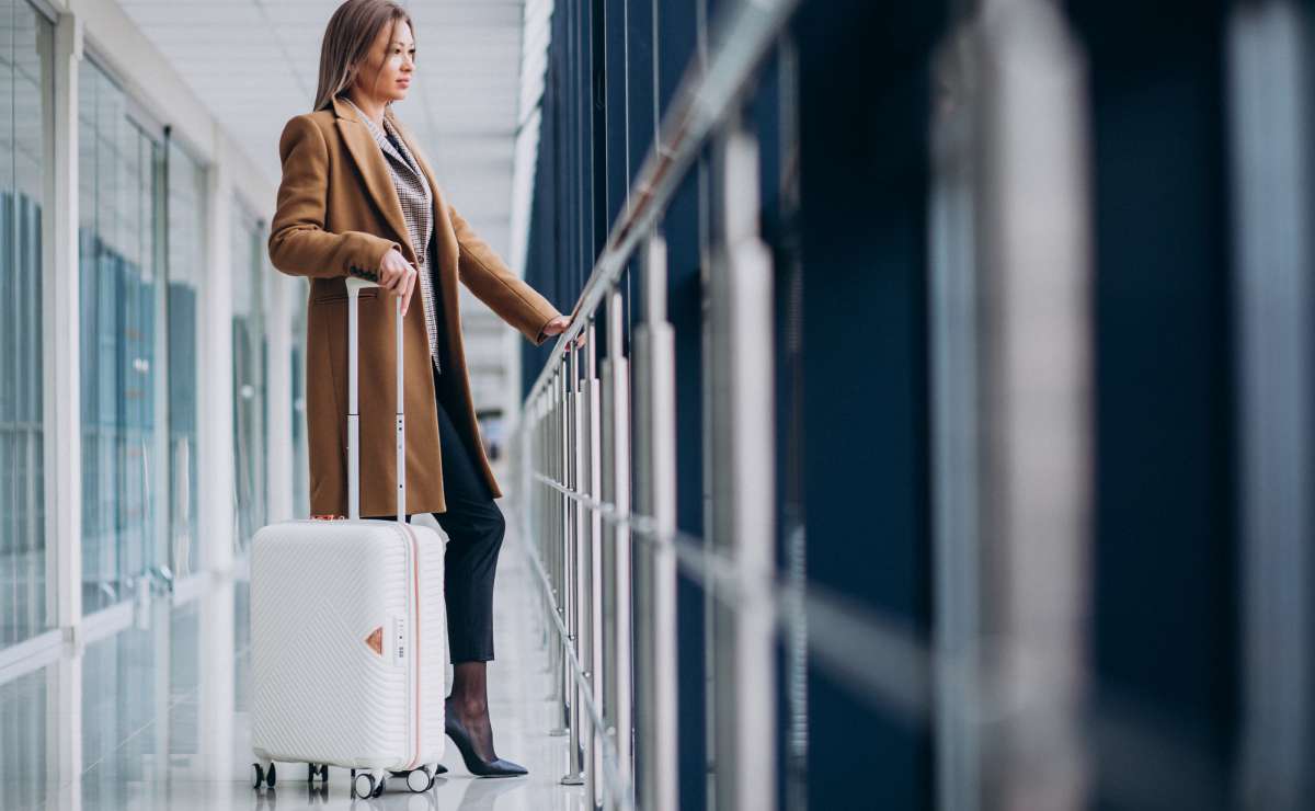 Cómo empacar tu maquillaje y skincare para viajar en avión